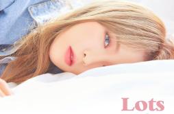눈물비歌词 歌手洪真英-专辑Lots of Love-单曲《눈물비》LRC歌词下载