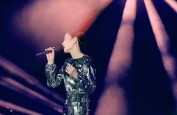 微风细雨 (Live)歌词 歌手王菲-专辑邓丽君60周年纪念演唱会 (王菲篇)-单曲《微风细雨 (Live)》LRC歌词下载