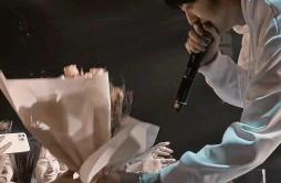 致敬抗疫的白衣天使（火前留名）歌词 歌手姜小白姜云升-专辑初-单曲《致敬抗疫的白衣天使（火前留名）》LRC歌词下载