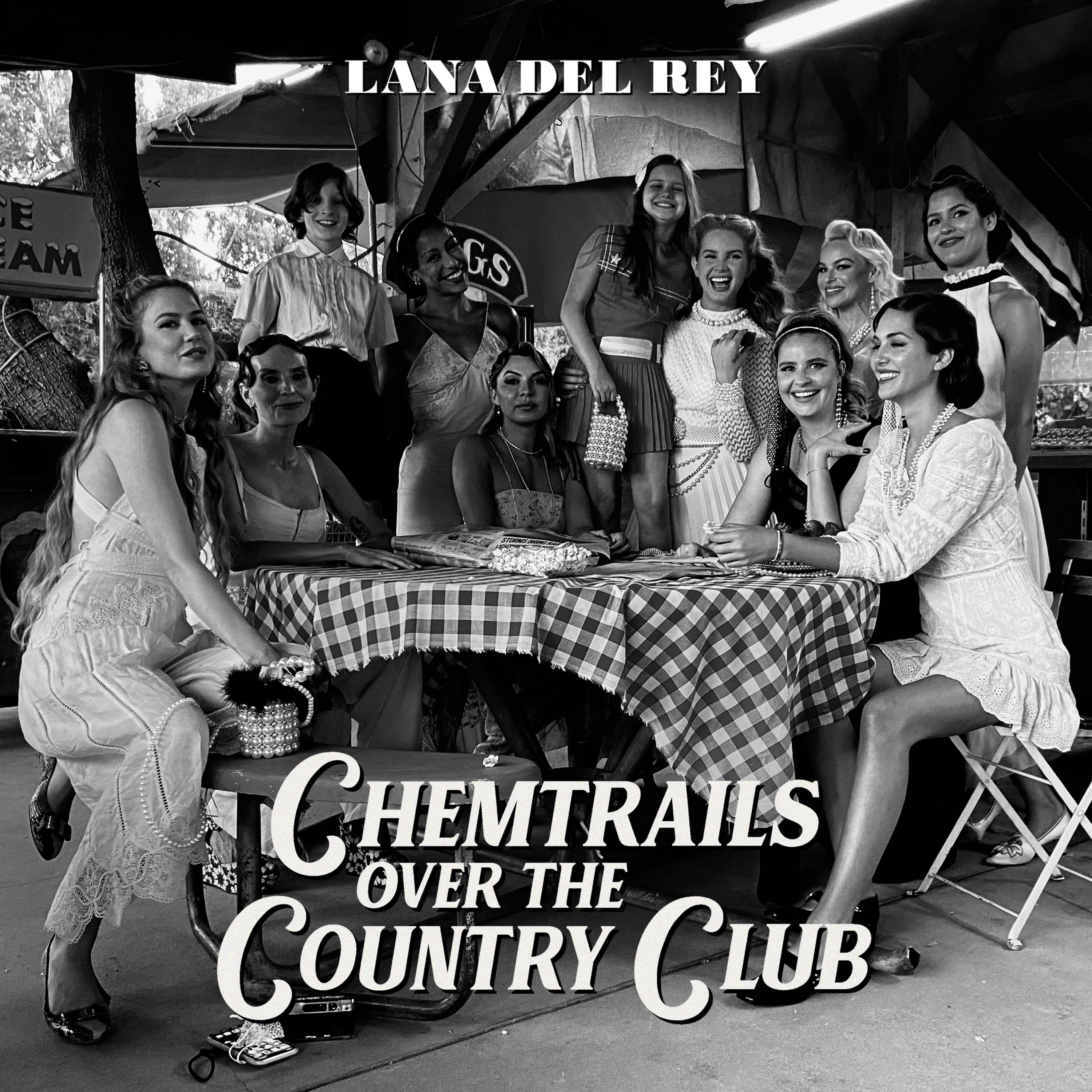White Dress歌词 歌手Lana Del Rey-专辑Chemtrails Over The Country Club-单曲《White Dress》LRC歌词下载