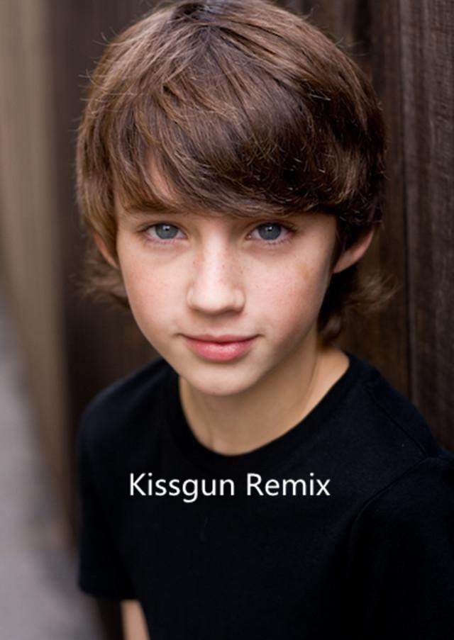 YOUTH(Kissgun Remix)歌词 歌手接个吻，开一枪-专辑YOUTH(Kissgun Remix)-单曲《YOUTH(Kissgun Remix)》LRC歌词下载