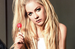 Dumb Blonde (Solo Version)歌词 歌手Avril Lavigne-单曲《Dumb Blonde (Solo Version)》LRC歌词下载