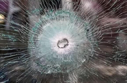 为什么防弹玻璃能防弹_防弹玻璃原理是什么？